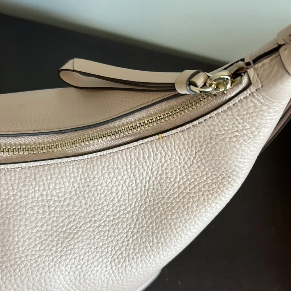 Kate Spade New York Lake Large Hobo Bag Pebbled Leather Pink Pockets Zip Close